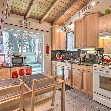 Boho Crestline Cabin, 1 Mile To Lake Gregory! Exterior photo